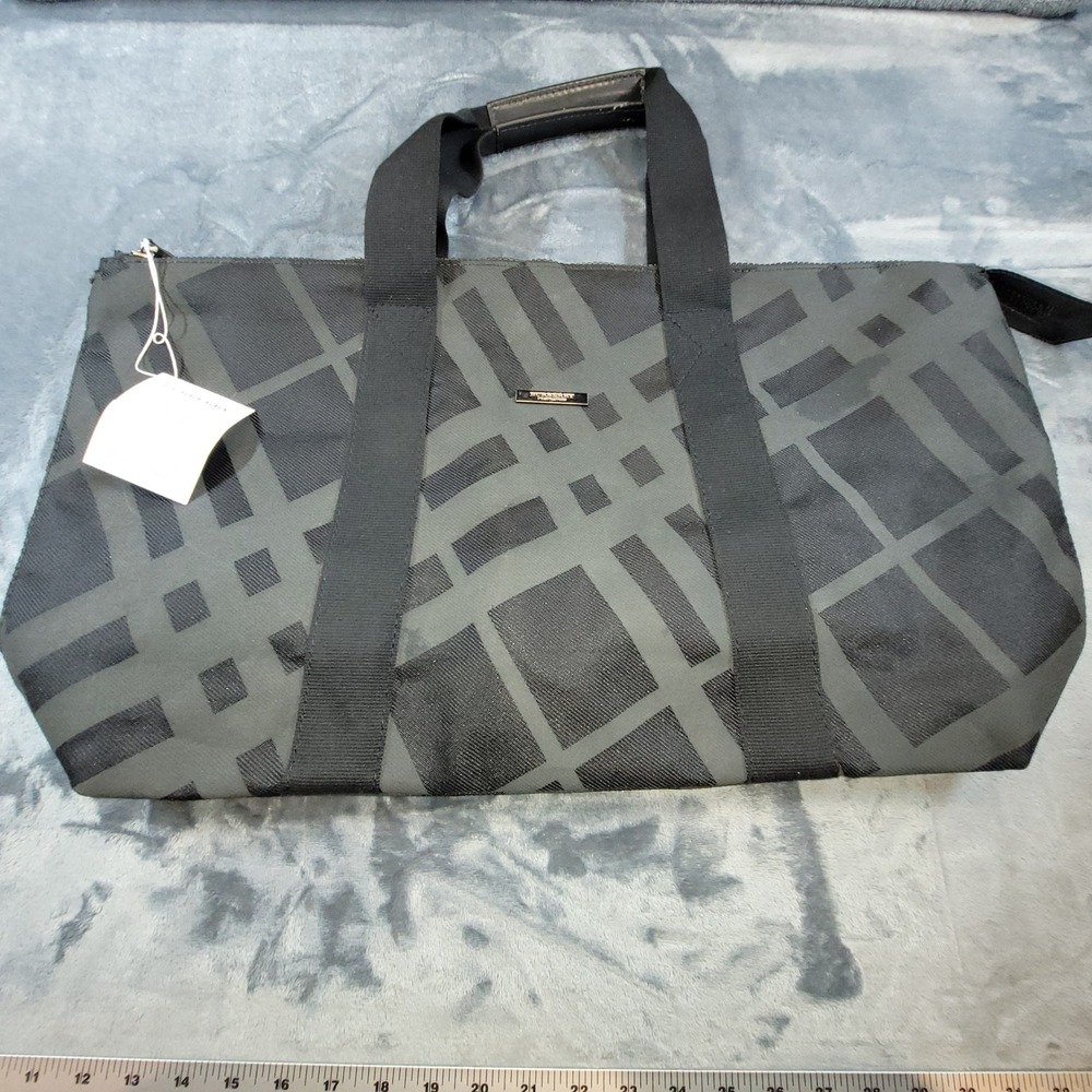 Burberry Fragrances Overnight Bag Black Grey Check Duffle Travel Tote NWT